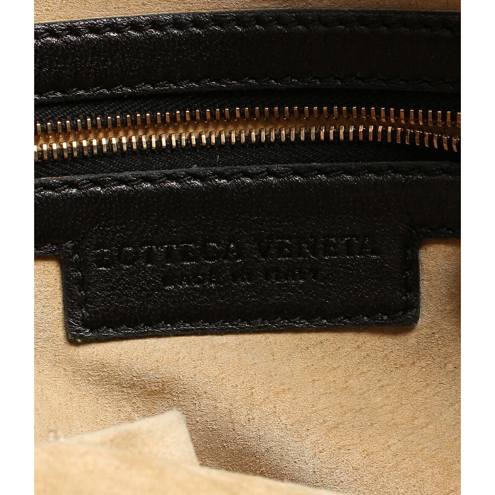 Bottega Veneta Intrecciato Shoulder Bag - Picture 4 of 6